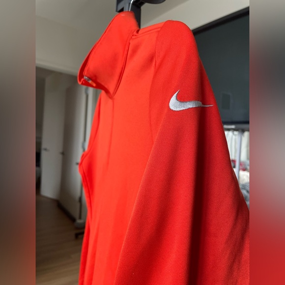 Nike Golf Womens Small 1/2 Zip Pullover Jacket | Closet Label #110.) - Picture 8 of 10